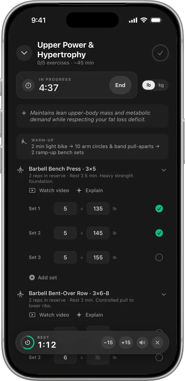 Active training session with set logging and automatic rest timer